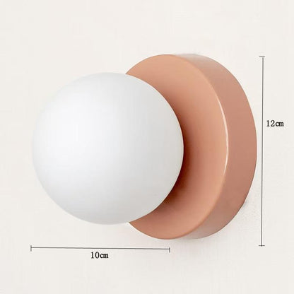 Minimalistische Scandinavische Wandlamp met Glazen Kap