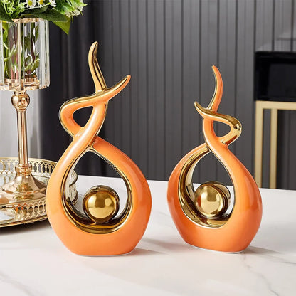 Ceravita – Keramische sculptuur met gouden accenten