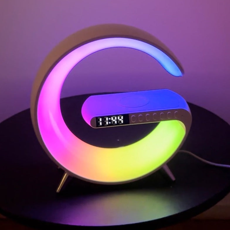 LumiCharge™ 4-in-1 – Draadloze Oplader, Lamp, Klok & Speaker.