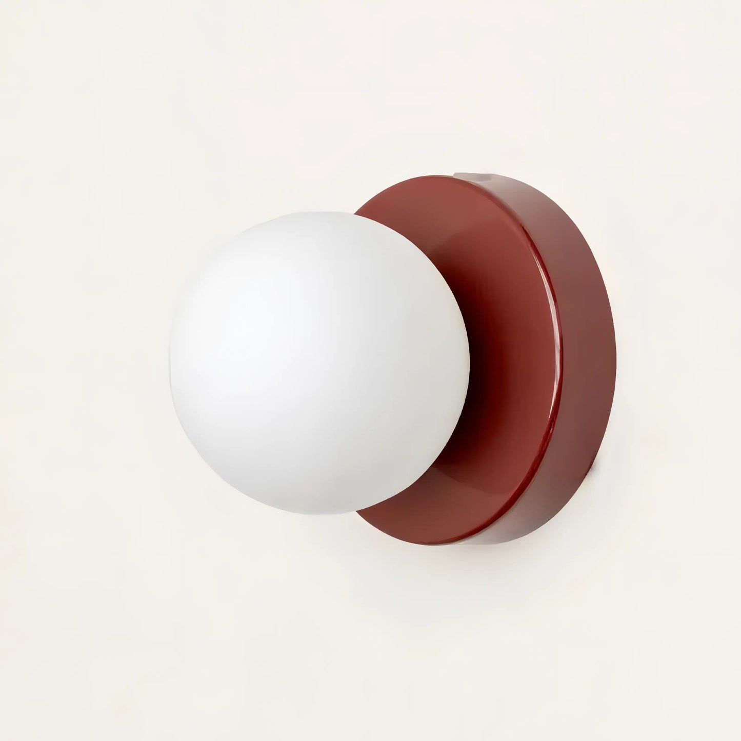 Minimalistische Scandinavische Wandlamp met Glazen Kap