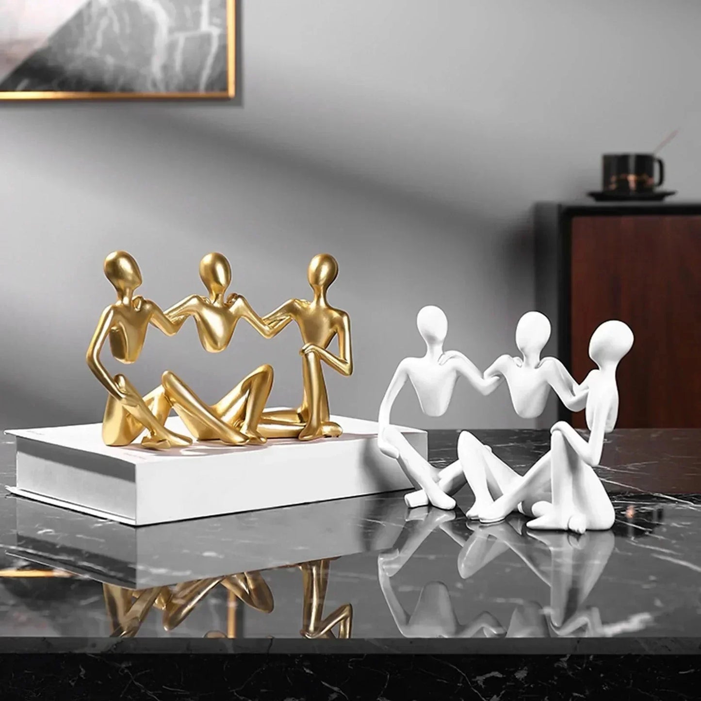 Golden Unity –  Abstracte sculptuur van verbondenheid.
