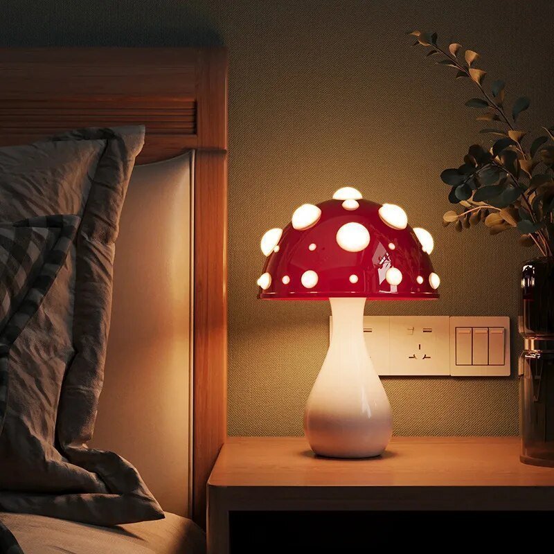 Paddenstoelvormige LED-tafellamp met dimbaar licht en moderne uitstraling